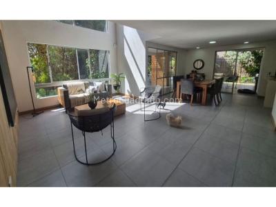 Casa de 3 alcobas en venta en El Escobero, Envigado, 300 m² · foto 2 de 20