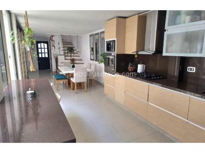 Casa de 3 alcobas en venta en Los Bernal, Medellín, 152 m² · foto 5 de 20