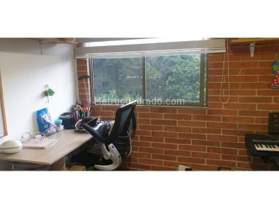 Casa de 3 alcobas en venta en Los Bernal, Medellín, 152 m² · foto 6 de 20