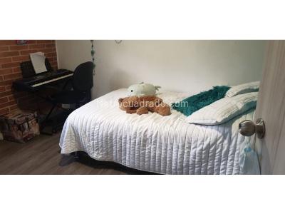 Casa de 3 alcobas en venta en Los Bernal, Medellín, 152 m² · foto 11 de 20