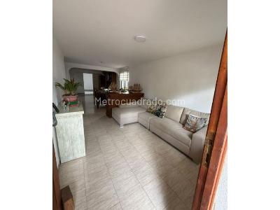 Casa de 5 alcobas en venta en Colombia / Antioquia / Sabaneta, Sabaneta, 166 m² · foto 1 de 20
