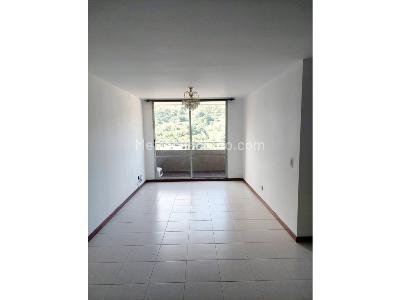 Apartamento de 3 alcobas en venta en Los Colores, Medellín, 83 m² · foto 7 de 18