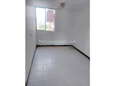 Apartamento de 3 alcobas en venta en Los Colores, Medellín, 83 m² · foto 8 de 18