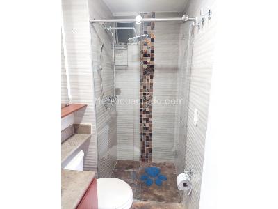 Apartamento de 3 alcobas en venta en Los Colores, Medellín, 83 m² · foto 9 de 18