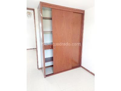 Apartamento de 3 alcobas en venta en Los Colores, Medellín, 83 m² · foto 14 de 18