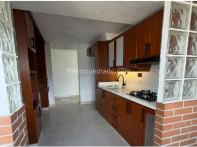 Apartamento de 3 alcobas en venta en La Almeria, Medellín, 100 m² · foto 5 de 15