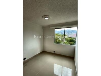 Apartamento de 3 alcobas en venta en La Almeria, Medellín, 100 m² · foto 8 de 15