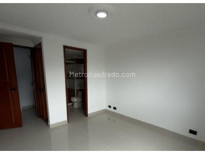 Apartamento de 3 alcobas en venta en La Almeria, Medellín, 100 m² · foto 12 de 15