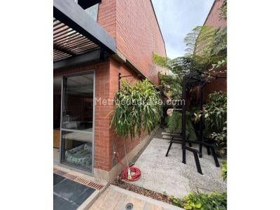 Casa de 3 alcobas en venta en Benedictinos, Envigado, 217 m² · foto 5 de 20