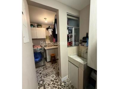 Casa de 3 alcobas en venta en Benedictinos, Envigado, 217 m² · foto 9 de 20