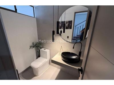 Casa de 3 alcobas en venta en Envigado, Envigado, 252 m² · foto 7 de 8