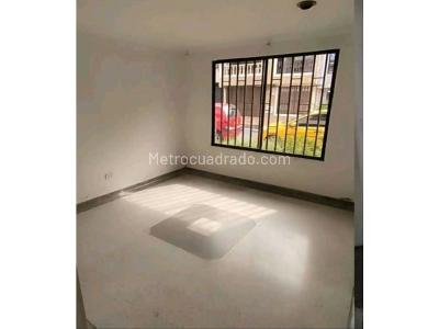 Casa de 4 alcobas en venta en La Nubia, Medellín, 95 m² · foto 5 de 9