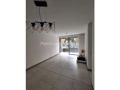 Apartamento de 3 alcobas en venta en San Jose, Sabaneta, 88 m² · foto 2 de 20