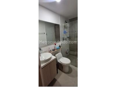 Apartaestudio en venta en Guayabal, Medellín, 42 m² · foto 2 de 6