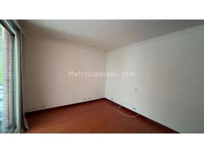Casa de 4 alcobas en venta en El Poblado, Medellín, 273 m² · foto 9 de 20