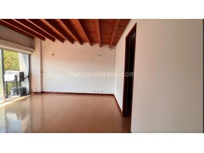 Casa de 4 alcobas en venta en El Poblado, Medellín, 273 m² · foto 14 de 20