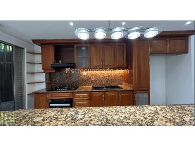 Casa de 4 alcobas en venta en El Poblado, Medellín, 273 m² · foto 20 de 20