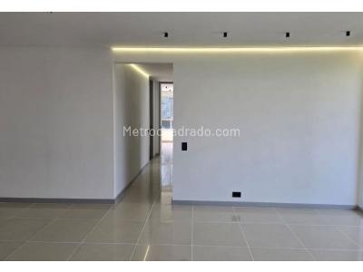 Apartamento de 3 alcobas en venta en Castropol, Medellín, 116 m² · foto 3 de 20