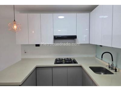 Apartamento de 3 alcobas en venta en Castropol, Medellín, 116 m² · foto 16 de 20
