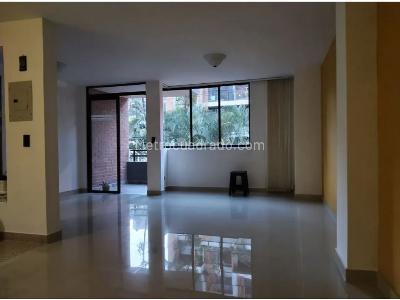 Apartamento de 2 alcobas en venta en Conquistadores, Medellín, 92 m² · foto 6 de 20