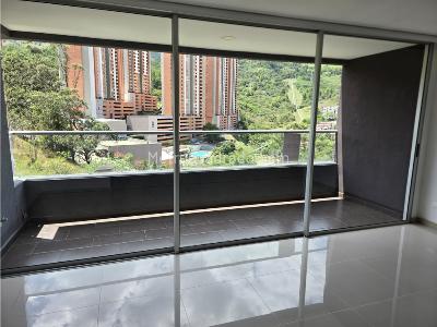 Apartamento de 3 alcobas en venta en Norteamerica, Bello, 89 m² · foto 2 de 8