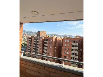 Apartamento de 2 alcobas en venta en Fatima, Itagüí, 59 m² · foto 2 de 20