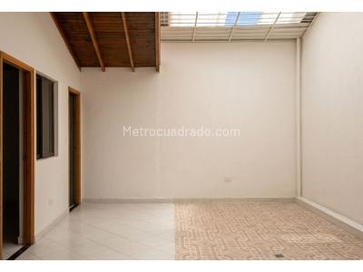 Casa de 4 alcobas en venta en La America, Medellín, 165 m² · foto 5 de 16