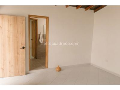 Casa de 4 alcobas en venta en La America, Medellín, 165 m² · foto 14 de 16