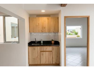 Casa de 4 alcobas en venta en La America, Medellín, 165 m² · foto 3 de 16