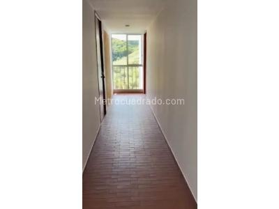 Apartamento en venta en Calasanz, Medellín · foto 2 de 19