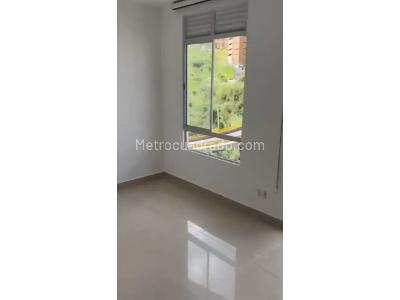 Apartamento en venta en Calasanz, Medellín · foto 3 de 19