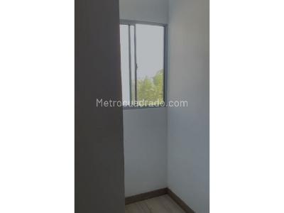 Apartamento de 3 alcobas en venta en Niquia, Bello, 70 m² · foto 4 de 13