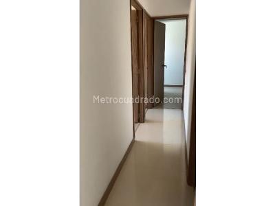 Apartamento de 3 alcobas en venta en Niquia, Bello, 70 m² · foto 10 de 13