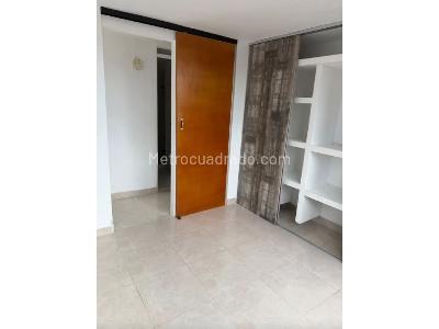 Apartamento de 2 alcobas en venta en El Trapiche, Bello, 41 m² · foto 5 de 16