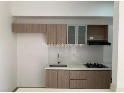 Apartamento de 3 alcobas en venta en Niquia, Bello, 64 m² · foto 2 de 17