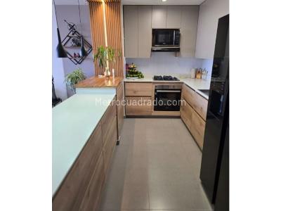 Apartamento de 3 alcobas en venta en El Escobero, Envigado, 115 m² · foto 2 de 15