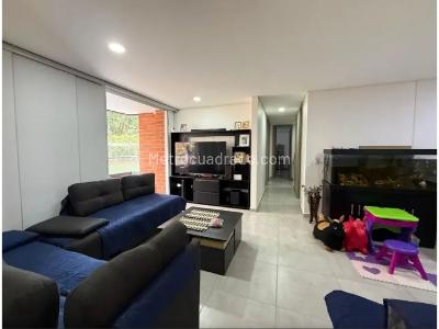 Apartamento de 3 alcobas en venta en Guayabal, Medellín, 126 m² · foto 4 de 20