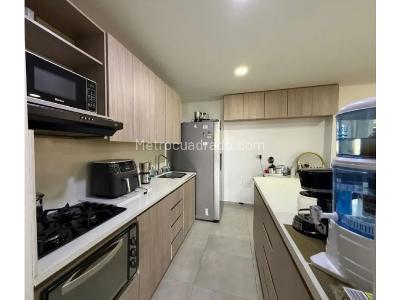 Apartamento de 3 alcobas en venta en Guayabal, Medellín, 126 m² · foto 8 de 20