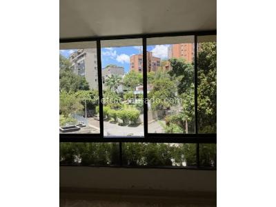 Apartamento de 3 alcobas en venta en El Poblado, Medellín, 258 m² · foto 15 de 20