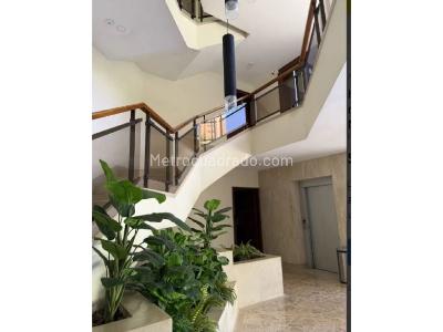 Apartamento de 3 alcobas en venta en El Poblado, Medellín, 258 m² · foto 17 de 20