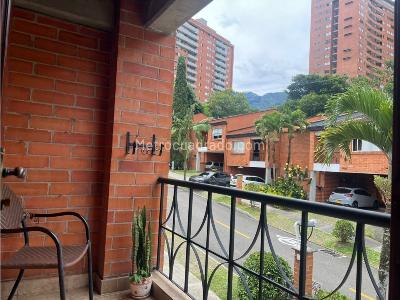 Casa de 5 alcobas en venta en Envigado, Envigado, 264 m² · foto 6 de 20