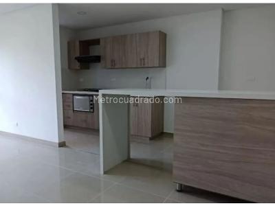 Apartamento de 3 alcobas en venta en El Chingui, Envigado, 73 m² · foto 2 de 16
