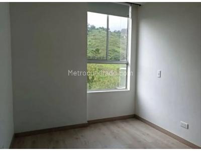 Apartamento de 3 alcobas en venta en El Chingui, Envigado, 73 m² · foto 4 de 16
