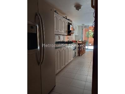Apartamento en venta en Laureles, Medellín · foto 19 de 20