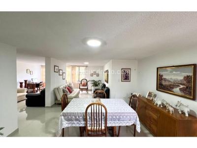 Apartamento de 3 alcobas en venta en Belen Alameda, Medellín, 140 m² · foto 3 de 20