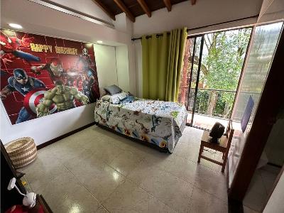 Casa de 4 alcobas en venta en Las Brujas, Envigado, 236 m² · foto 20 de 20