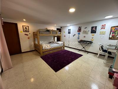 Casa de 4 alcobas en venta en Las Brujas, Envigado, 236 m² · foto 6 de 20