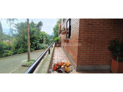 Casa de 4 alcobas en venta en Las Brujas, Envigado, 236 m² · foto 14 de 20
