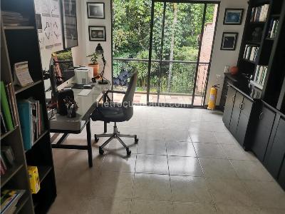 Casa de 4 alcobas en venta en Las Brujas, Envigado, 236 m² · foto 15 de 20