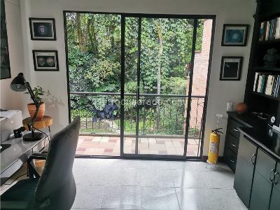 Casa de 4 alcobas en venta en Las Brujas, Envigado, 236 m² · foto 18 de 20